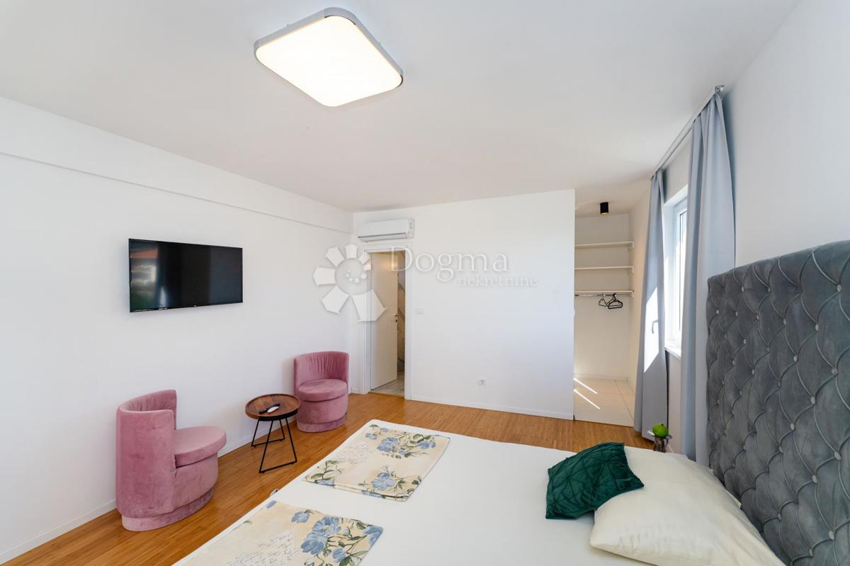 Hiša Kaštel Stari, Kaštela, 295m2