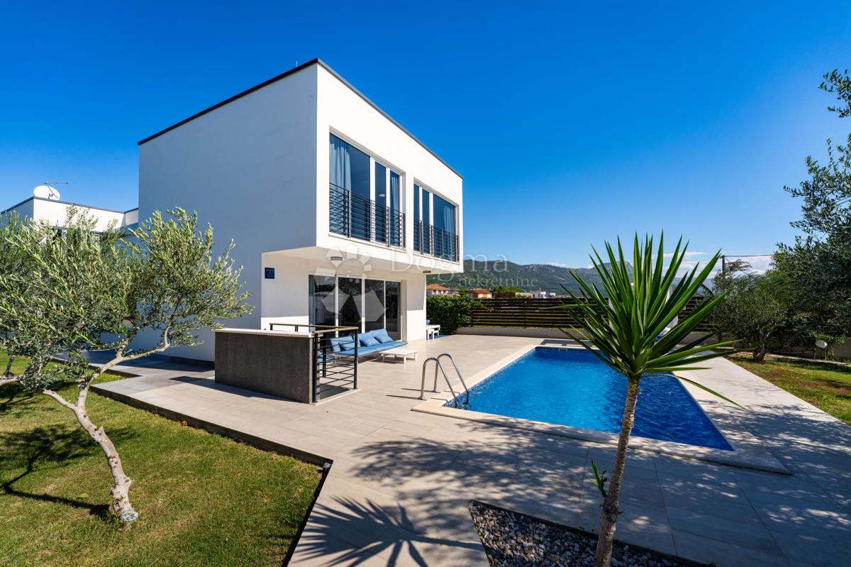 Hiša Kaštel Stari, Kaštela, 295m2