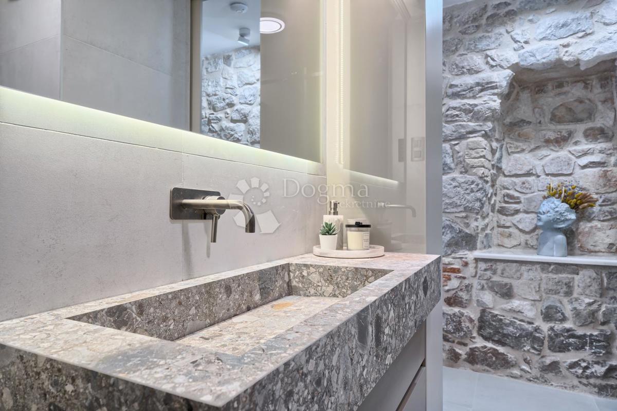 Stanovanje Grad, Split, 80m2