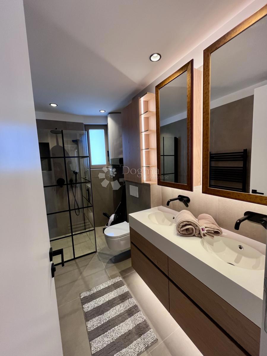 Stanovanje Opatija - Centar, Opatija, 72m2