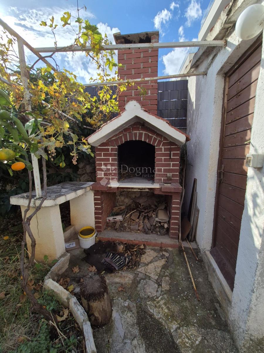 Hiša Okrug Gornji, Okrug, 576m2