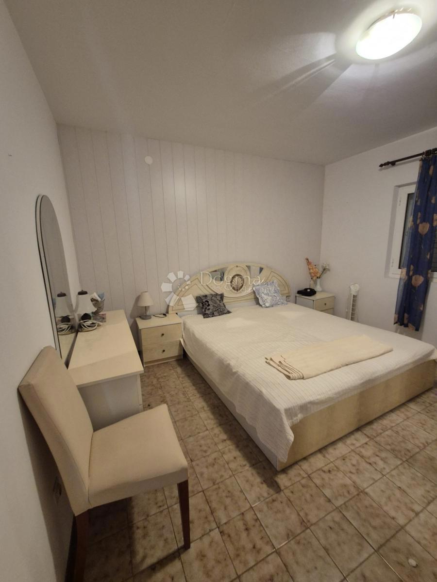 Hiša Okrug Gornji, Okrug, 576m2