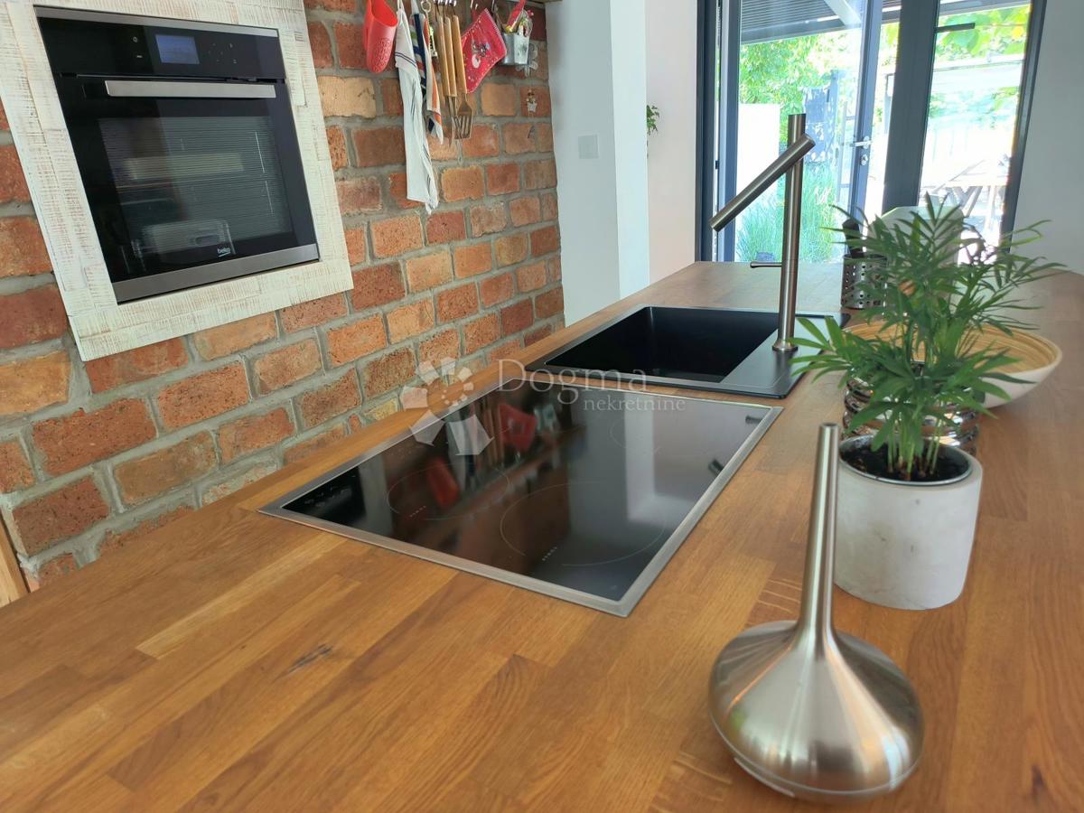 Hiša Dubec, Gornja Dubrava, 130m2