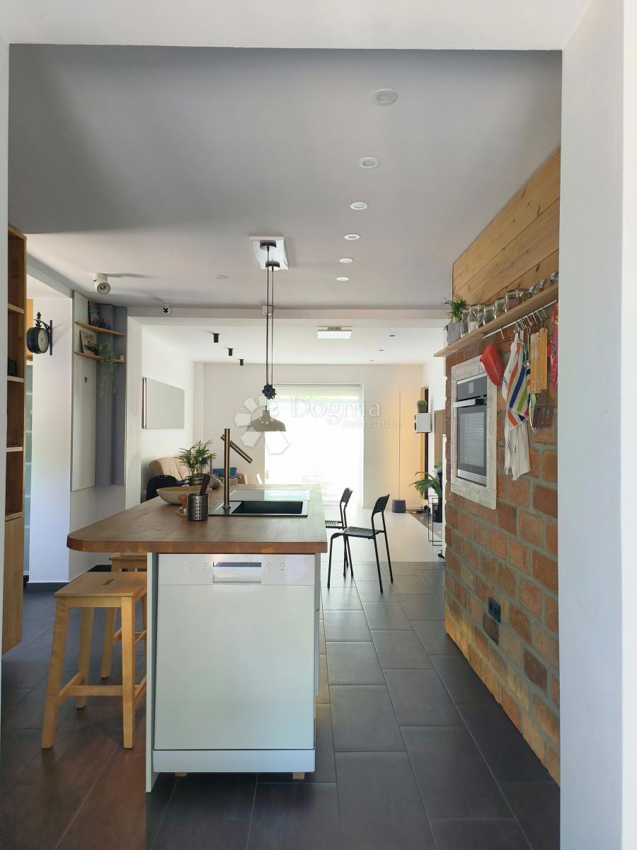 Hiša Dubec, Gornja Dubrava, 130m2