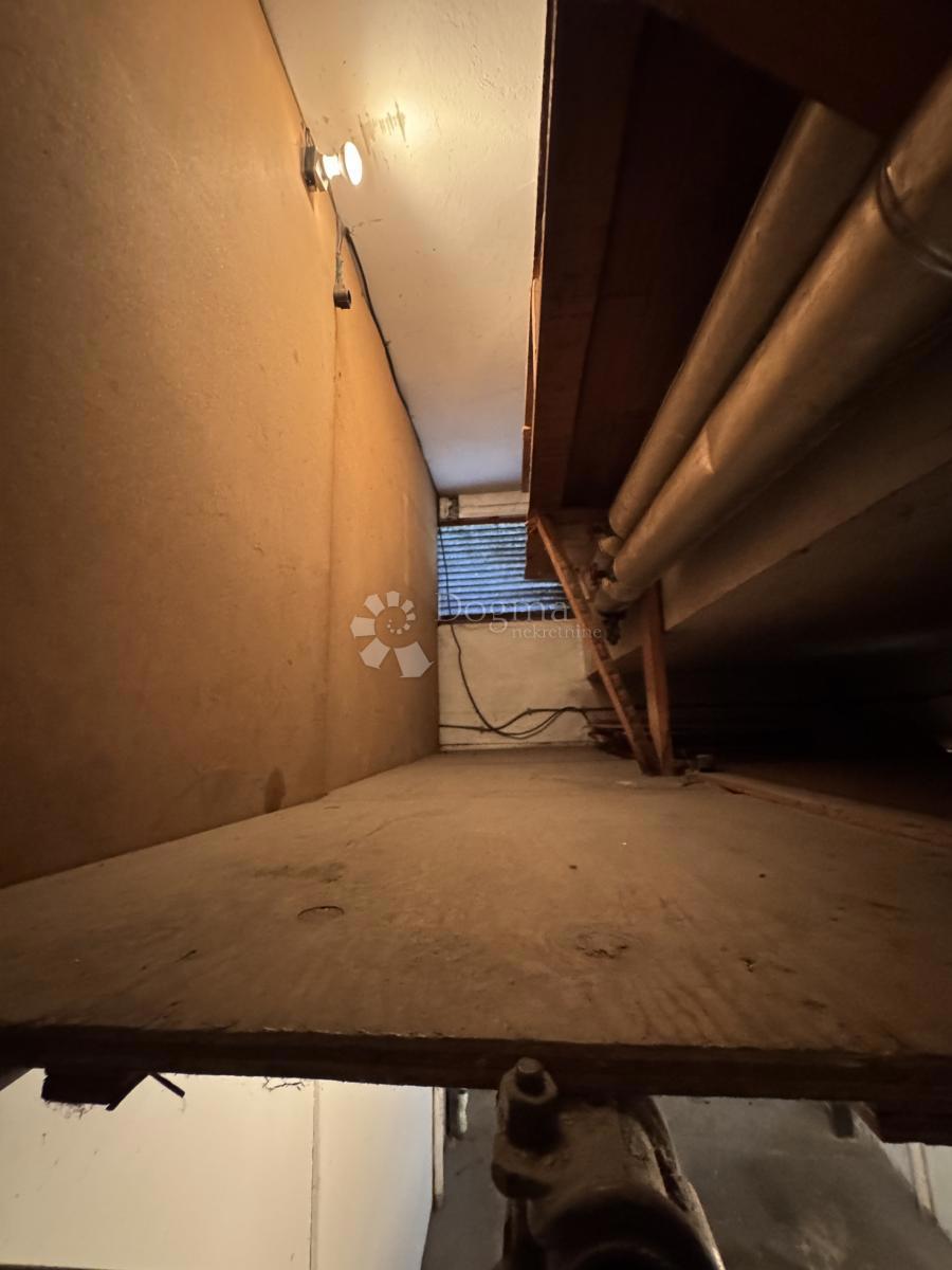 Garaža Travno, Novi Zagreb - Istok, 10,44m2