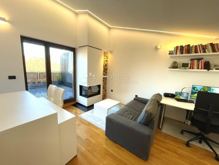 Stanovanje Centar, Samobor, 62,78m2