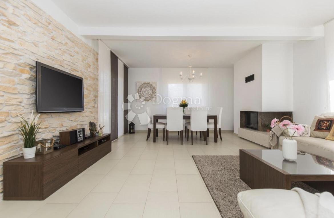 Hiša Kapelica, Labin, 132m2