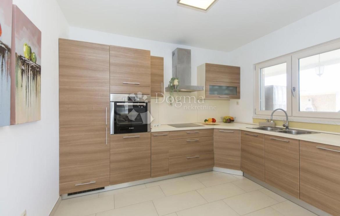 Hiša Kapelica, Labin, 132m2