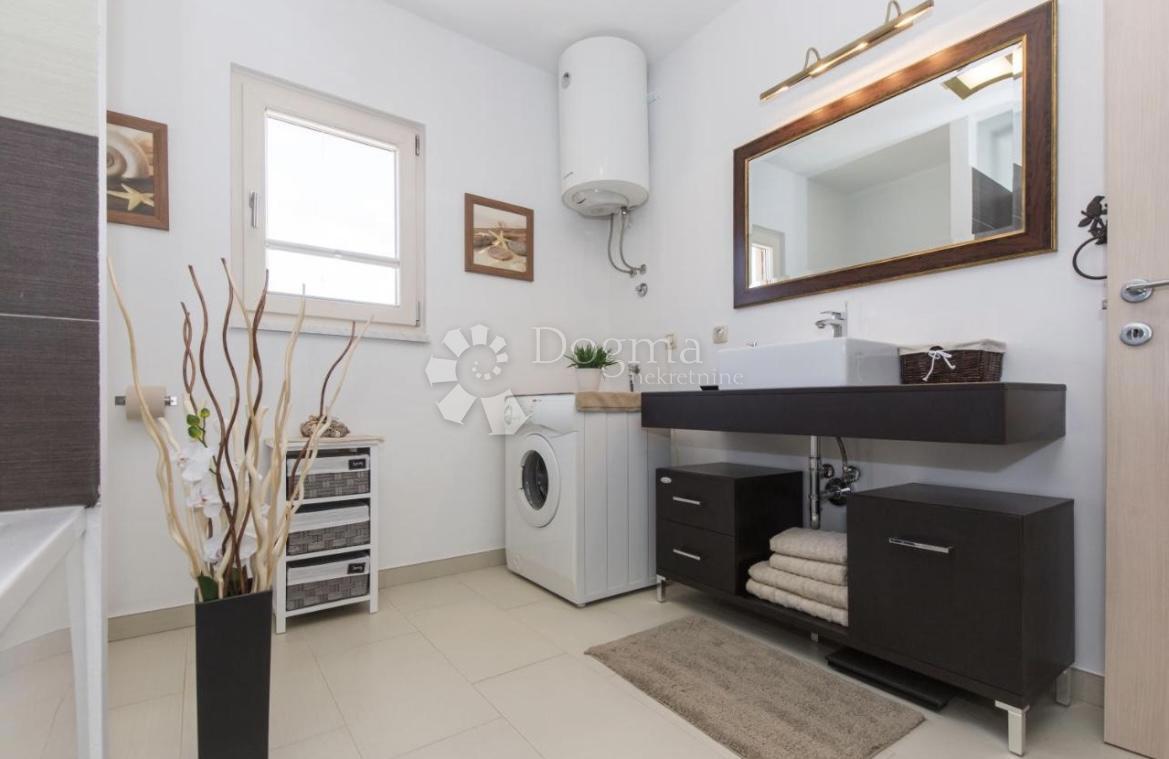 Hiša Kapelica, Labin, 132m2