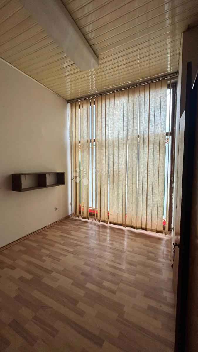 Poslovni prostor Veruda, Pula, 87,35m2