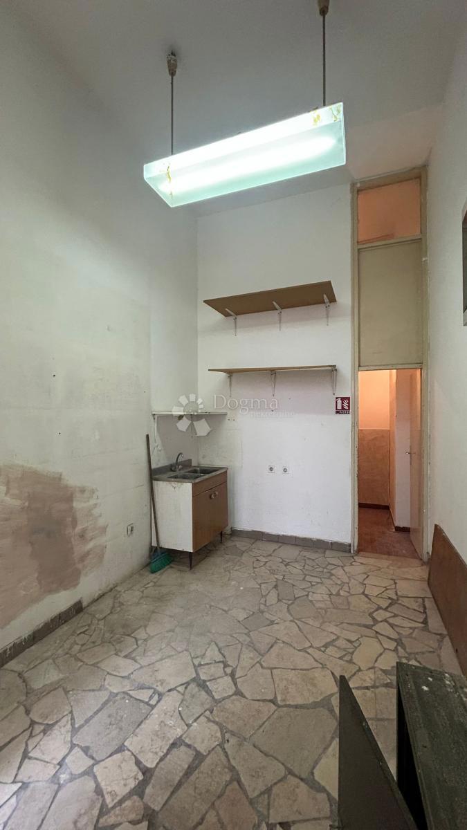 Poslovni prostor Veruda, Pula, 87,35m2