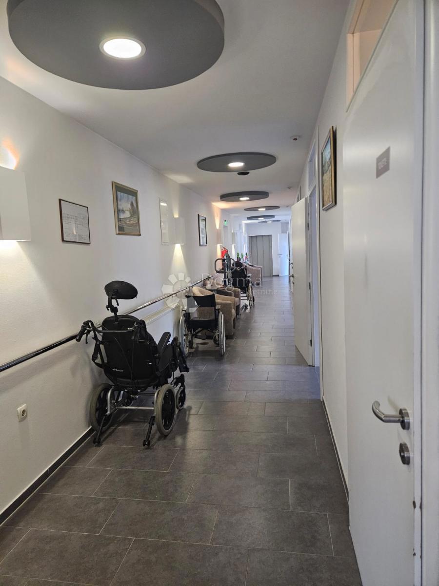 Hiša Trojstveni Markovac, Bjelovar, 541m2