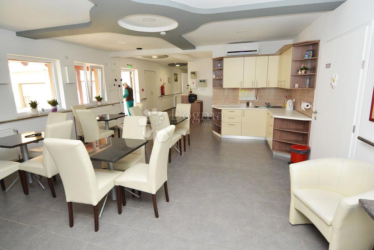 Hiša Trojstveni Markovac, Bjelovar, 541m2