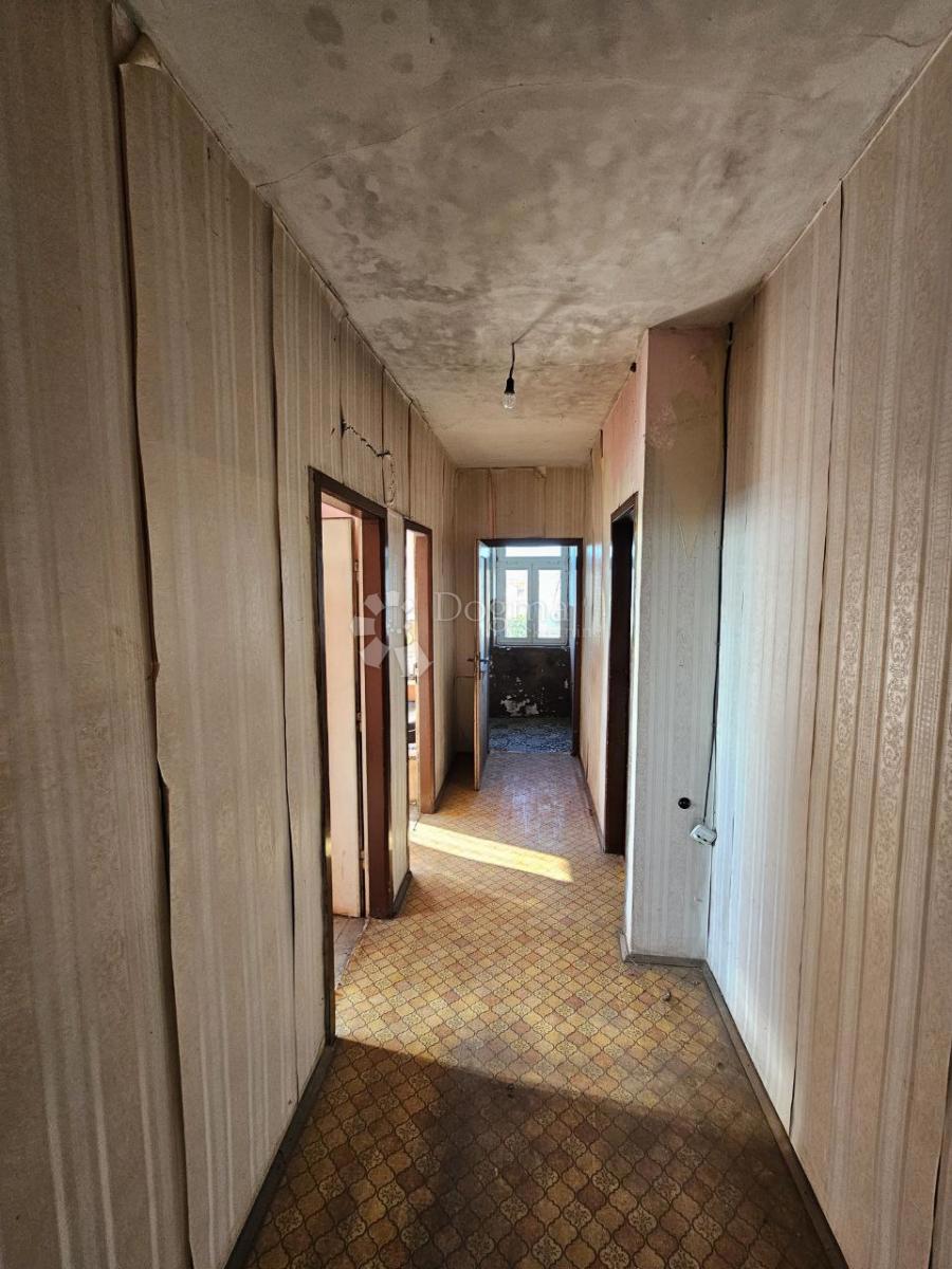 Hiša Vadalj, Primošten, 200m2