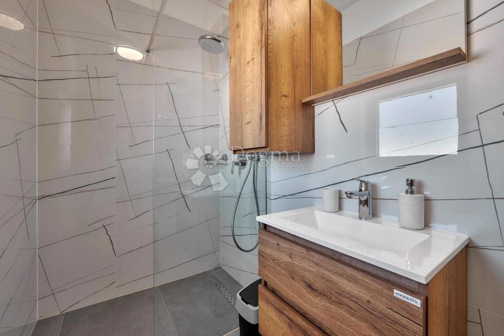 Hiša Loborika, Marčana, 162m2