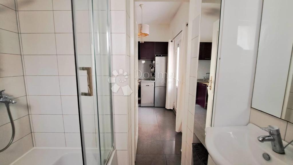 Stanovanje Kaštel Sućurac, Kaštela, 36,99m2