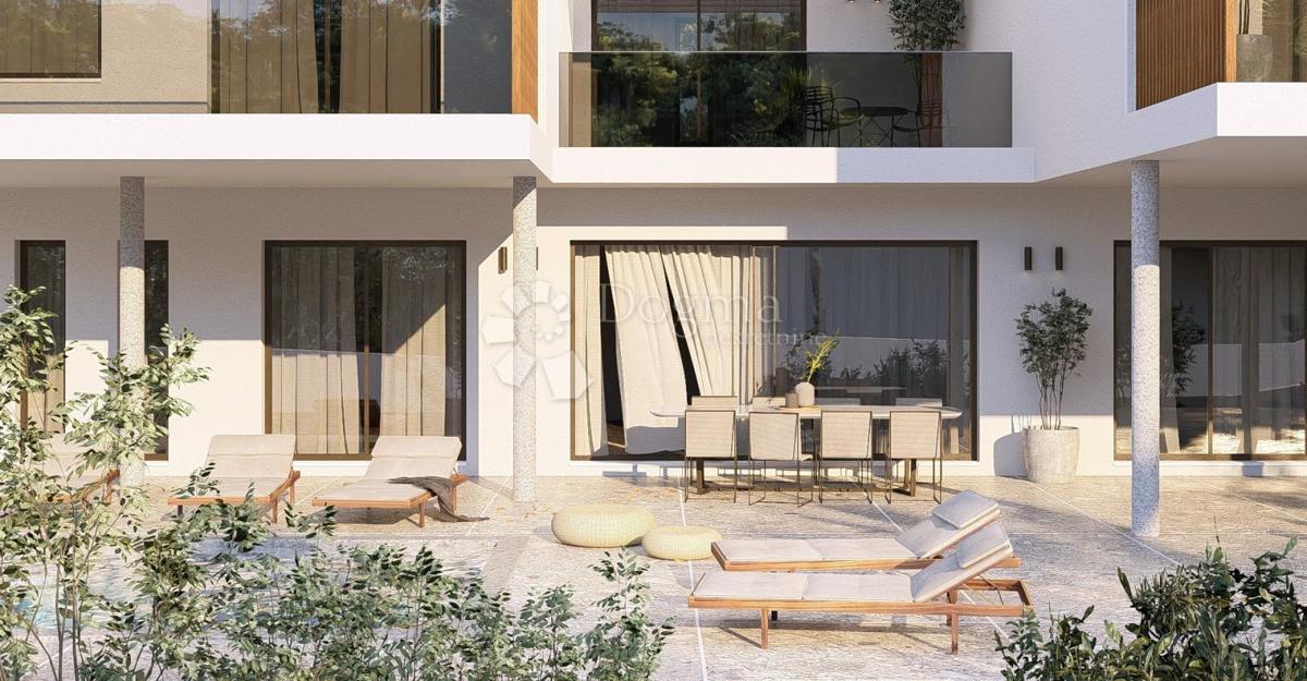 Zazidljivo zemljišče Vinišće, Marina, 632m2