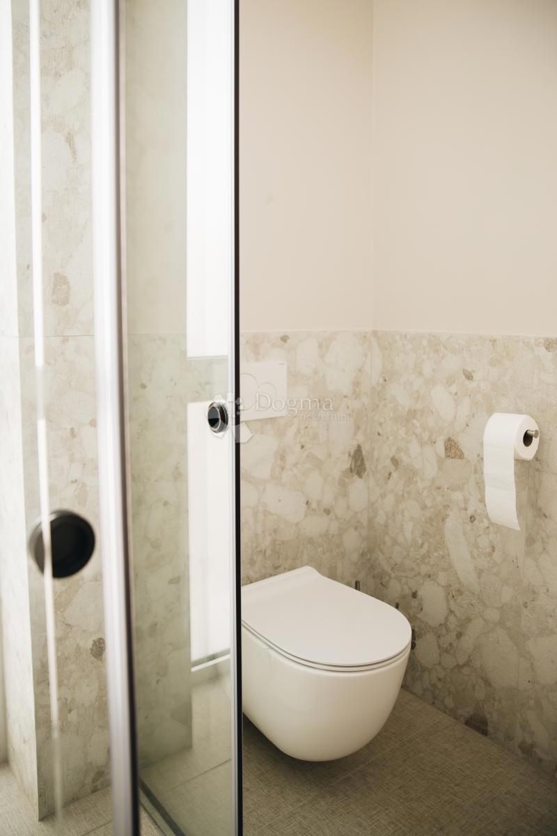 Hiša Žrnovo, Korčula, 360m2