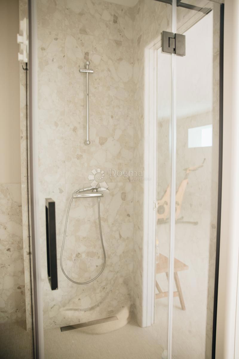 Hiša Žrnovo, Korčula, 360m2