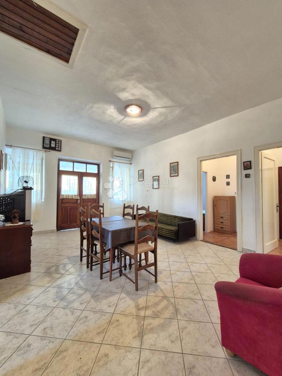 Hiša Pašman, Don Marka Cvitanovića, 202m2