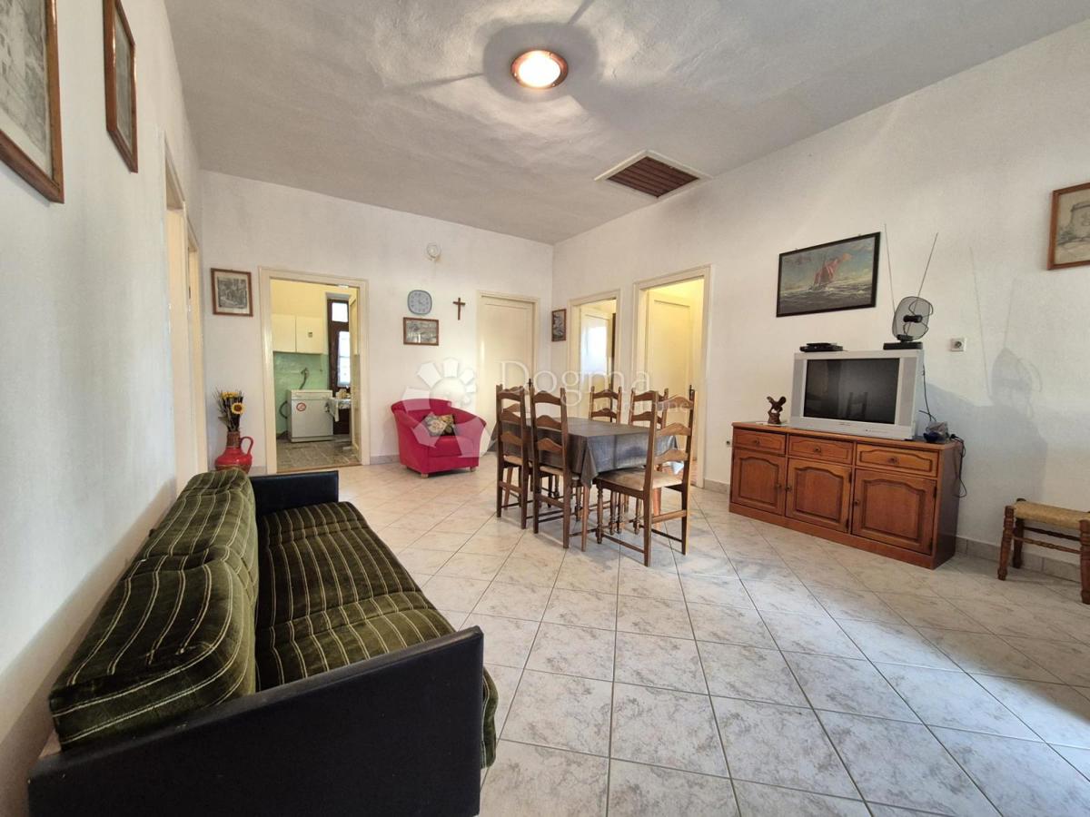 Hiša Pašman, Don Marka Cvitanovića, 202m2