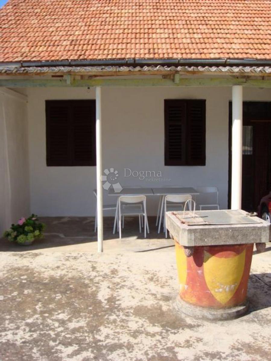 Hiša Pašman, Don Marka Cvitanovića, 202m2