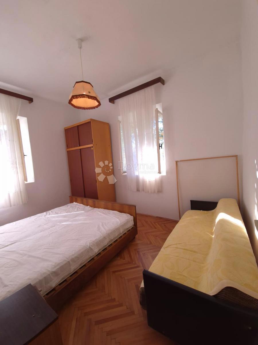 Hiša Pašman, Don Marka Cvitanovića, 202m2