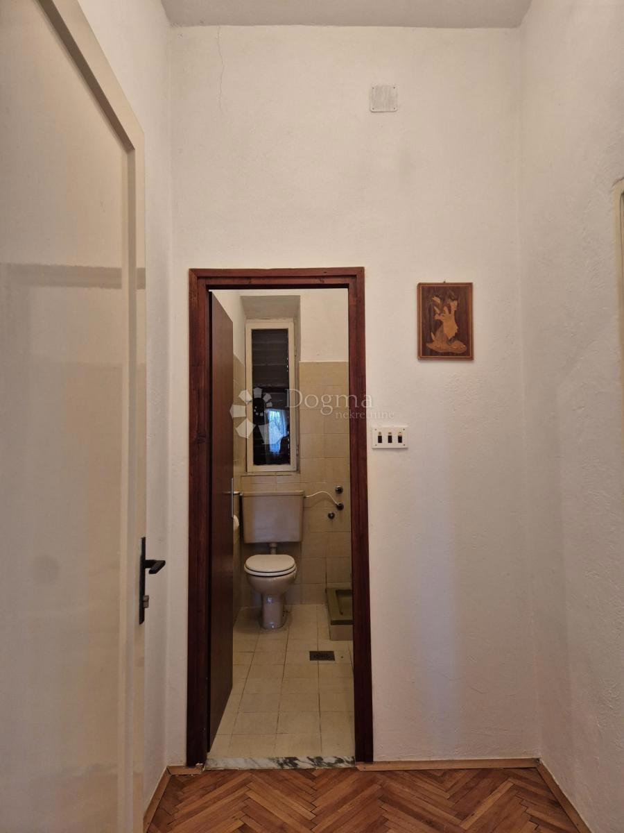 Hiša Pašman, Don Marka Cvitanovića, 202m2