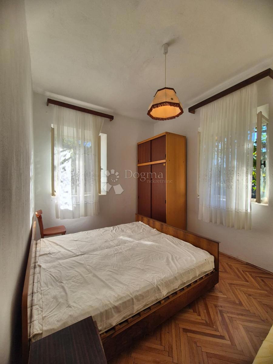 Hiša Pašman, Don Marka Cvitanovića, 202m2