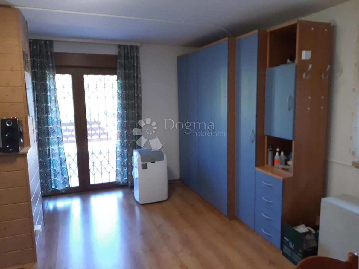 Hiša Mračin, Netretić, 133m2