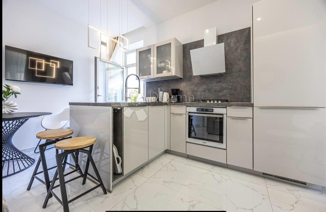 Hiša Crikvenica, 517,75m2