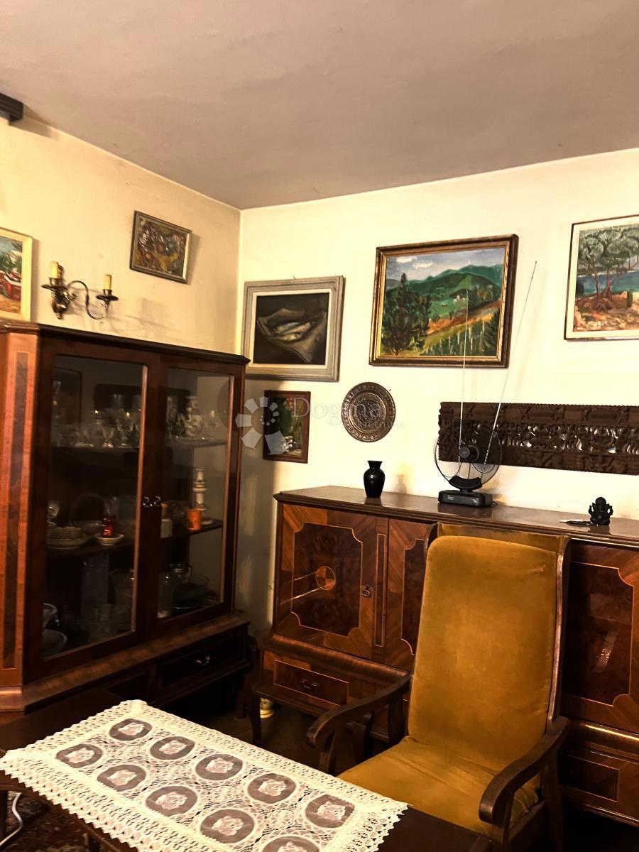 Hiša Pantovčak, Gornji Grad - Medveščak, 180m2