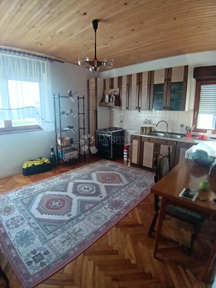 Hiša Đakovo, 220m2