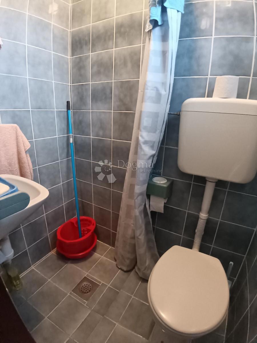 Hiša Đakovo, 220m2