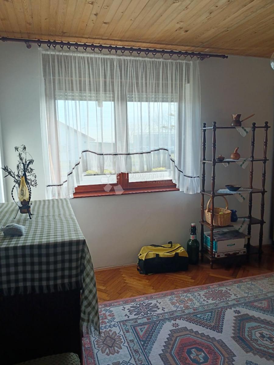 Hiša Đakovo, 220m2