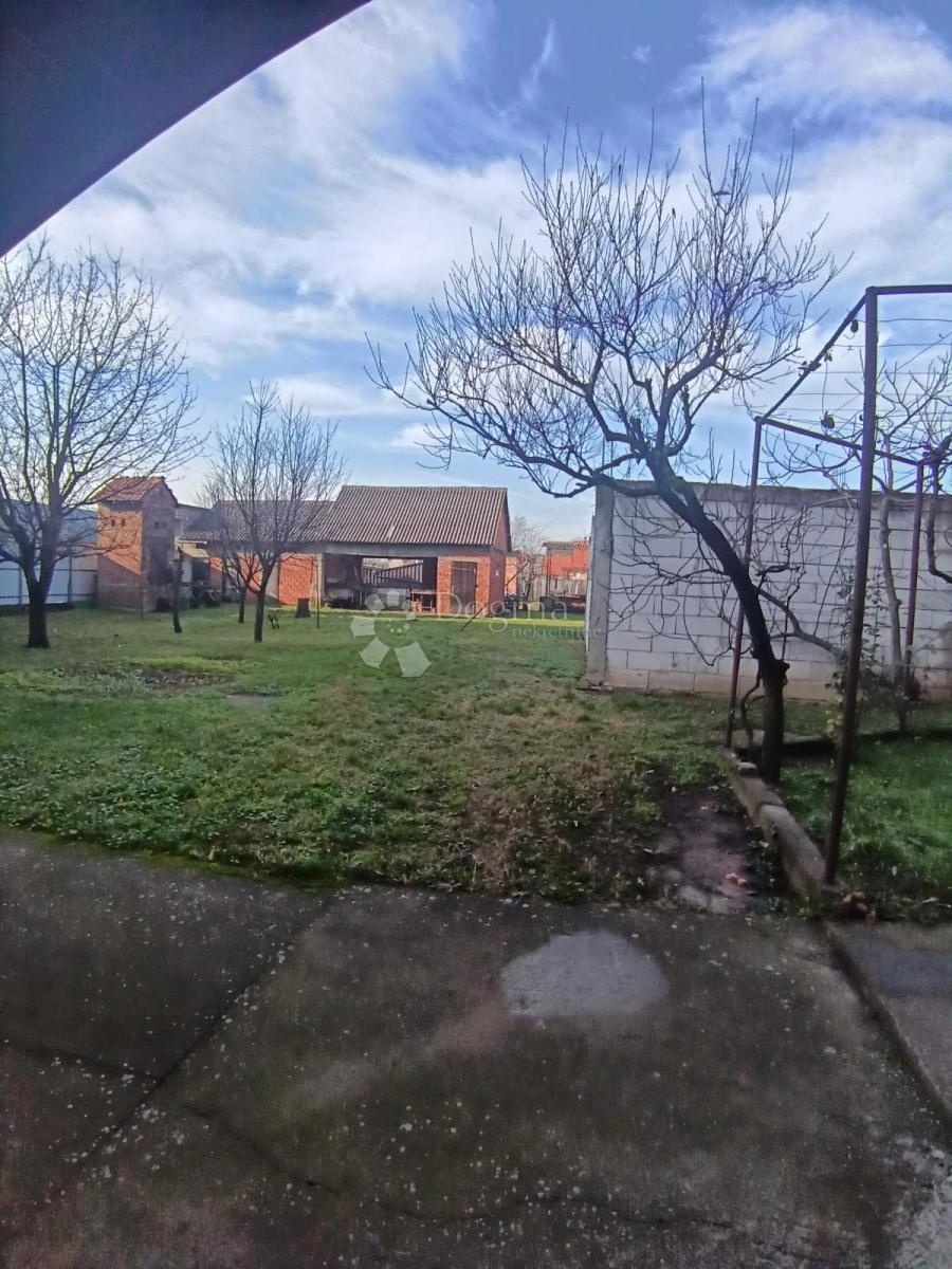 Hiša Đakovo, 220m2