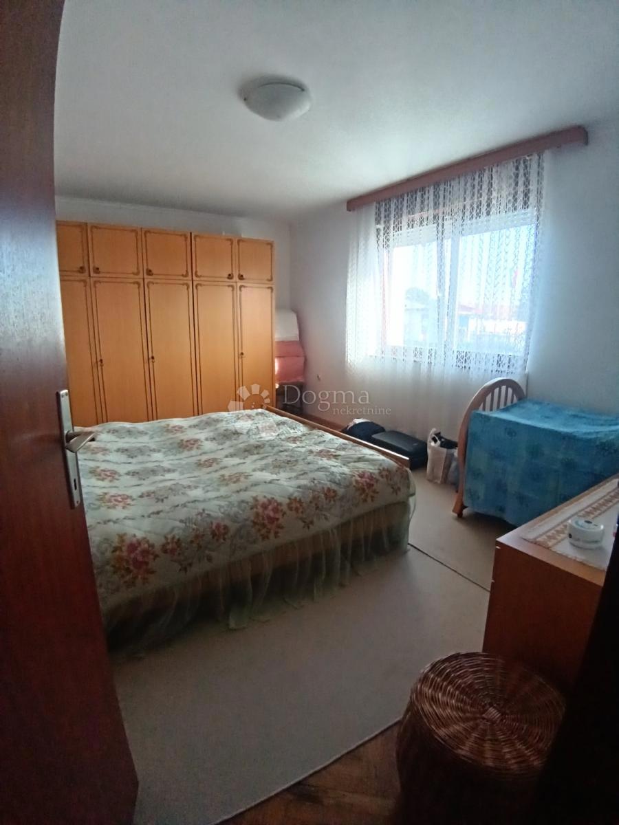 Hiša Đakovo, 220m2