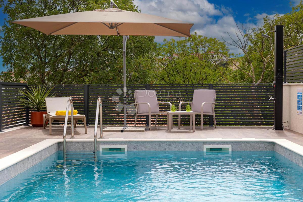 Hiša Novi Vinodolski, 300m2