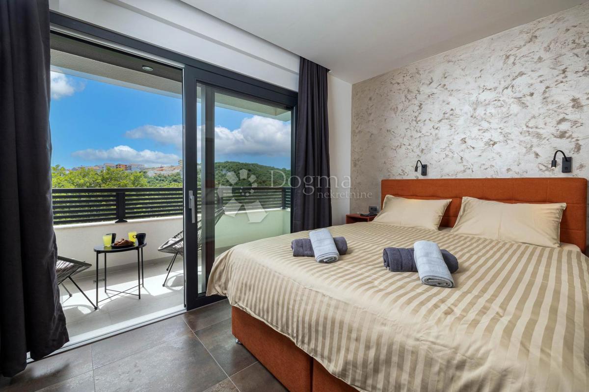 Hiša Novi Vinodolski, 300m2