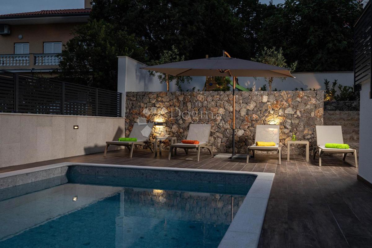 Hiša Novi Vinodolski, 300m2