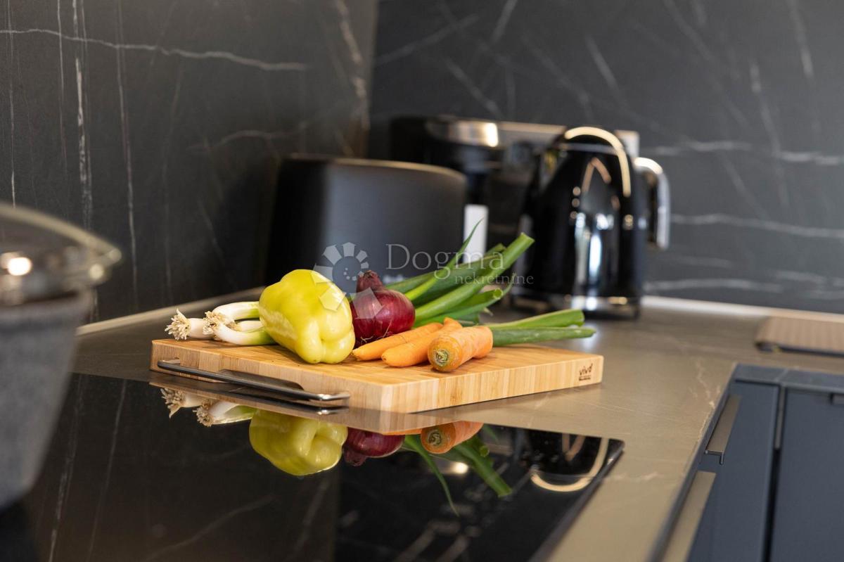 Hiša Novi Vinodolski, 300m2