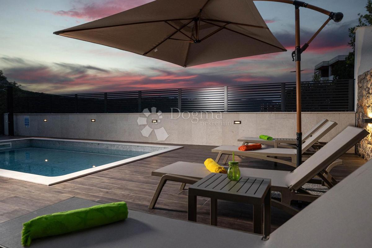 Hiša Novi Vinodolski, 300m2