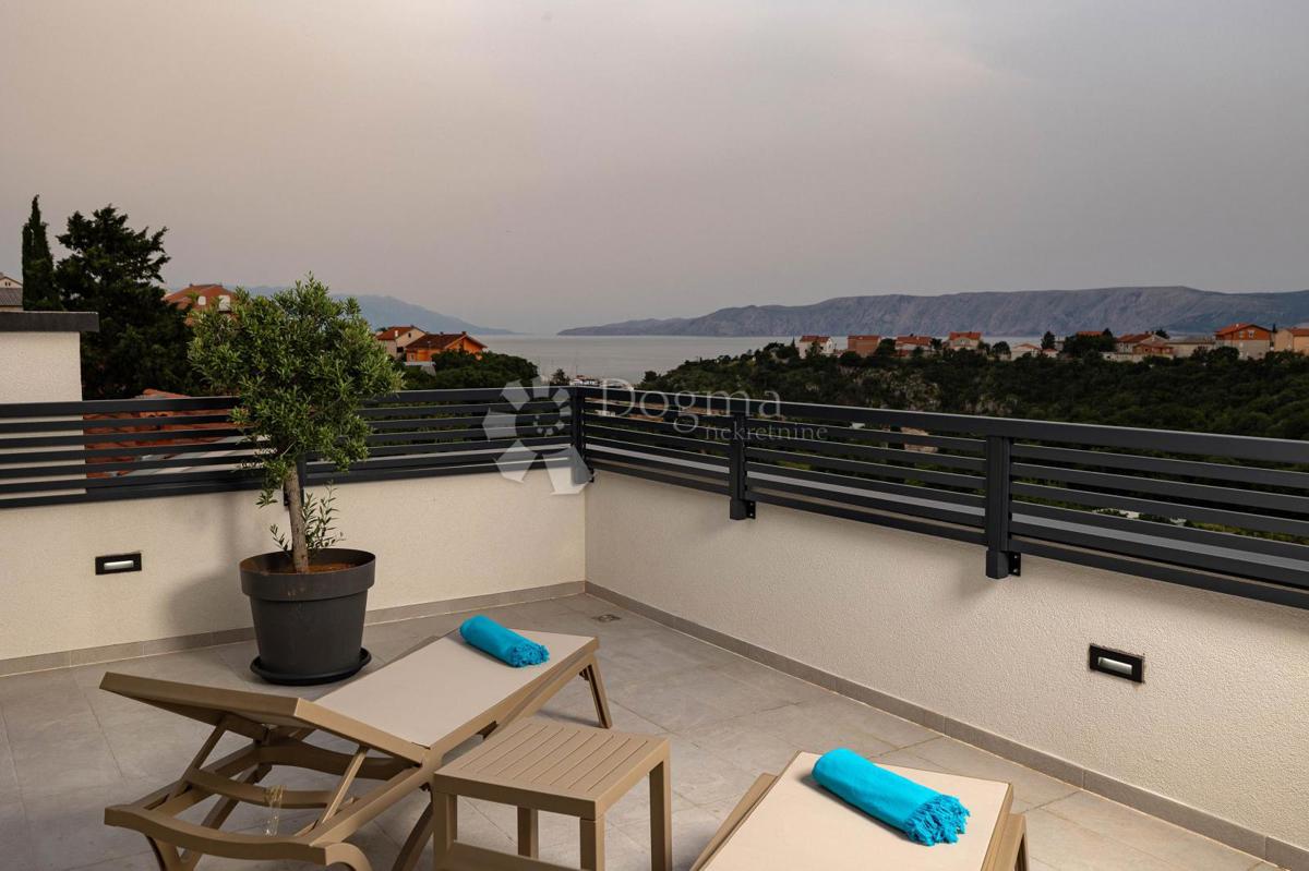 Hiša Novi Vinodolski, 300m2