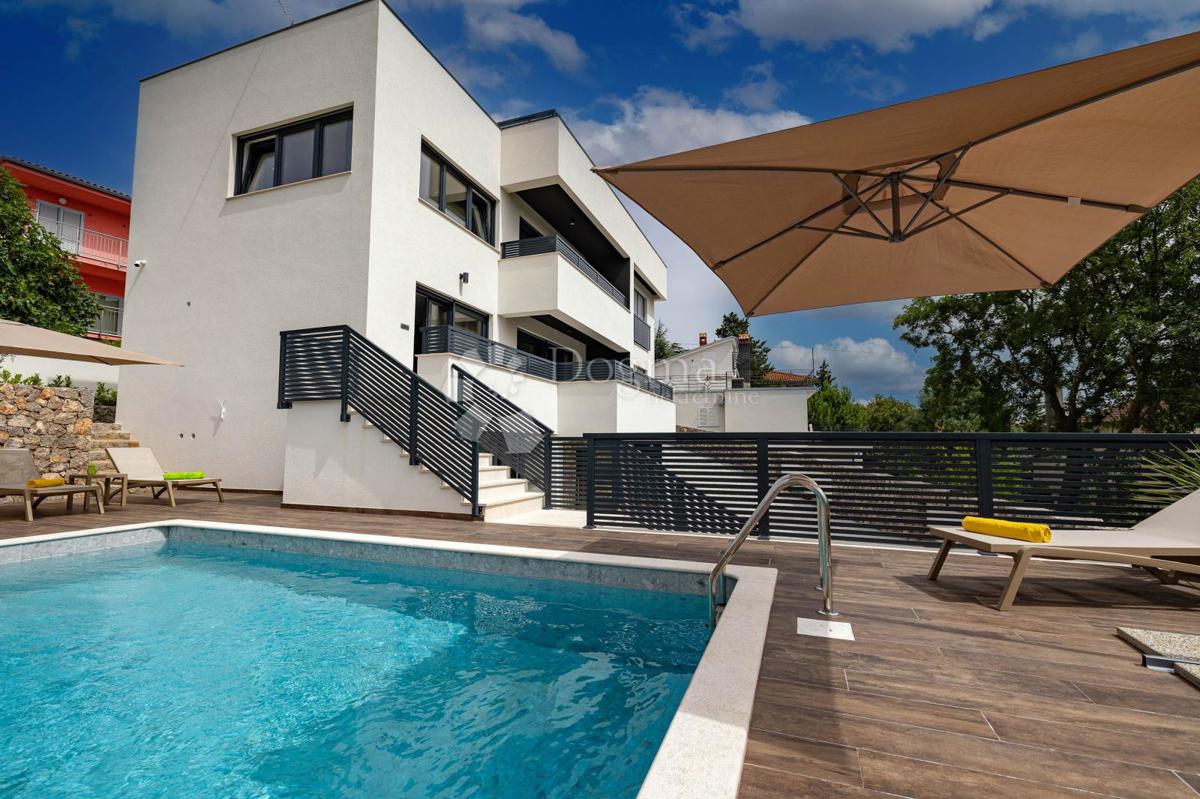 Hiša Novi Vinodolski, 300m2