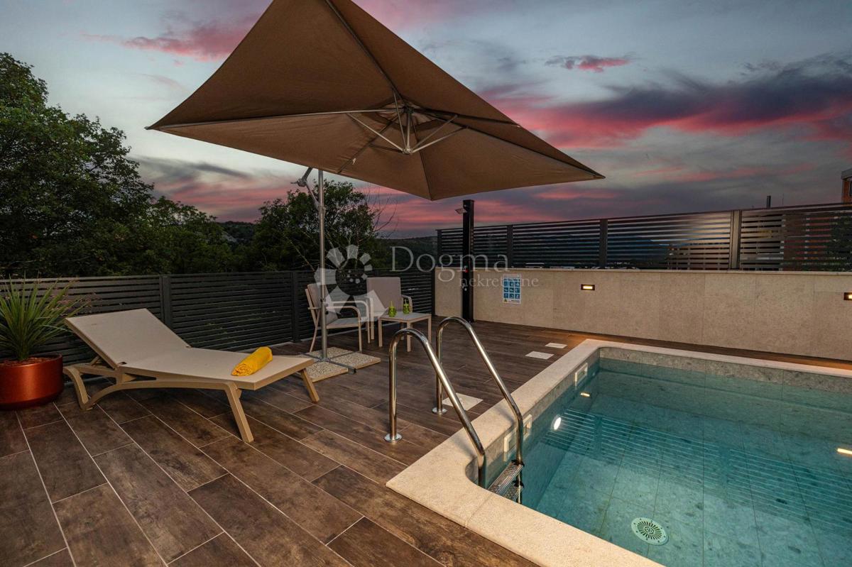 Hiša Novi Vinodolski, 300m2