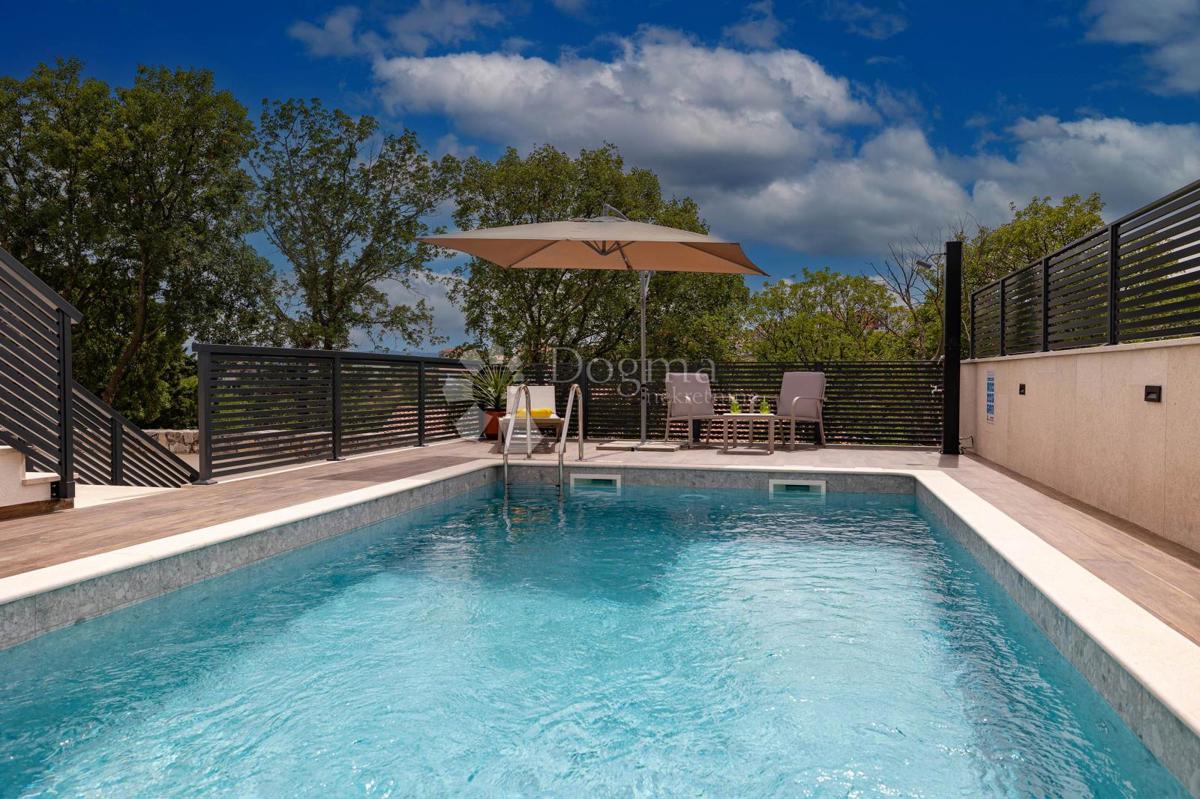 Hiša Novi Vinodolski, 300m2