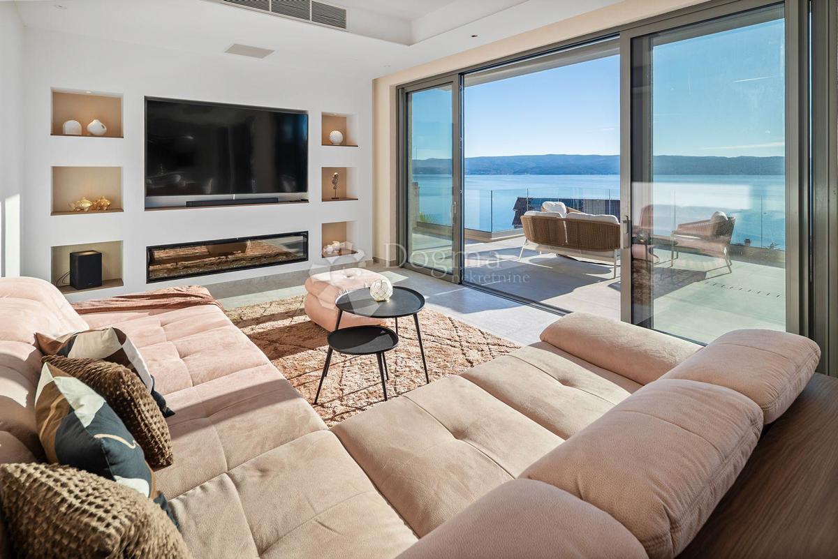 Hiša Jesenice, Dugi Rat, 355m2