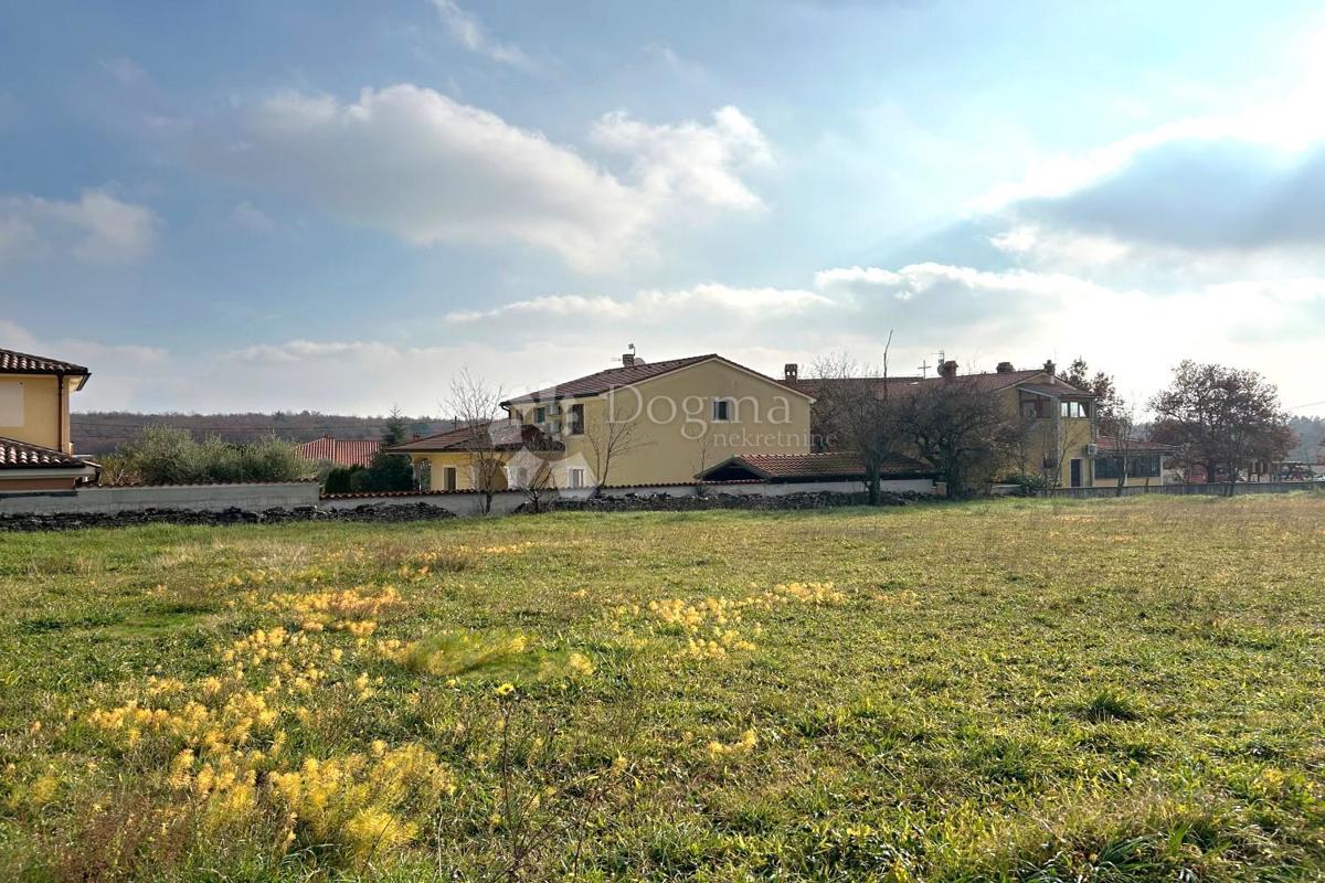 Zazidljivo zemljišče Vodnjan, 939m2