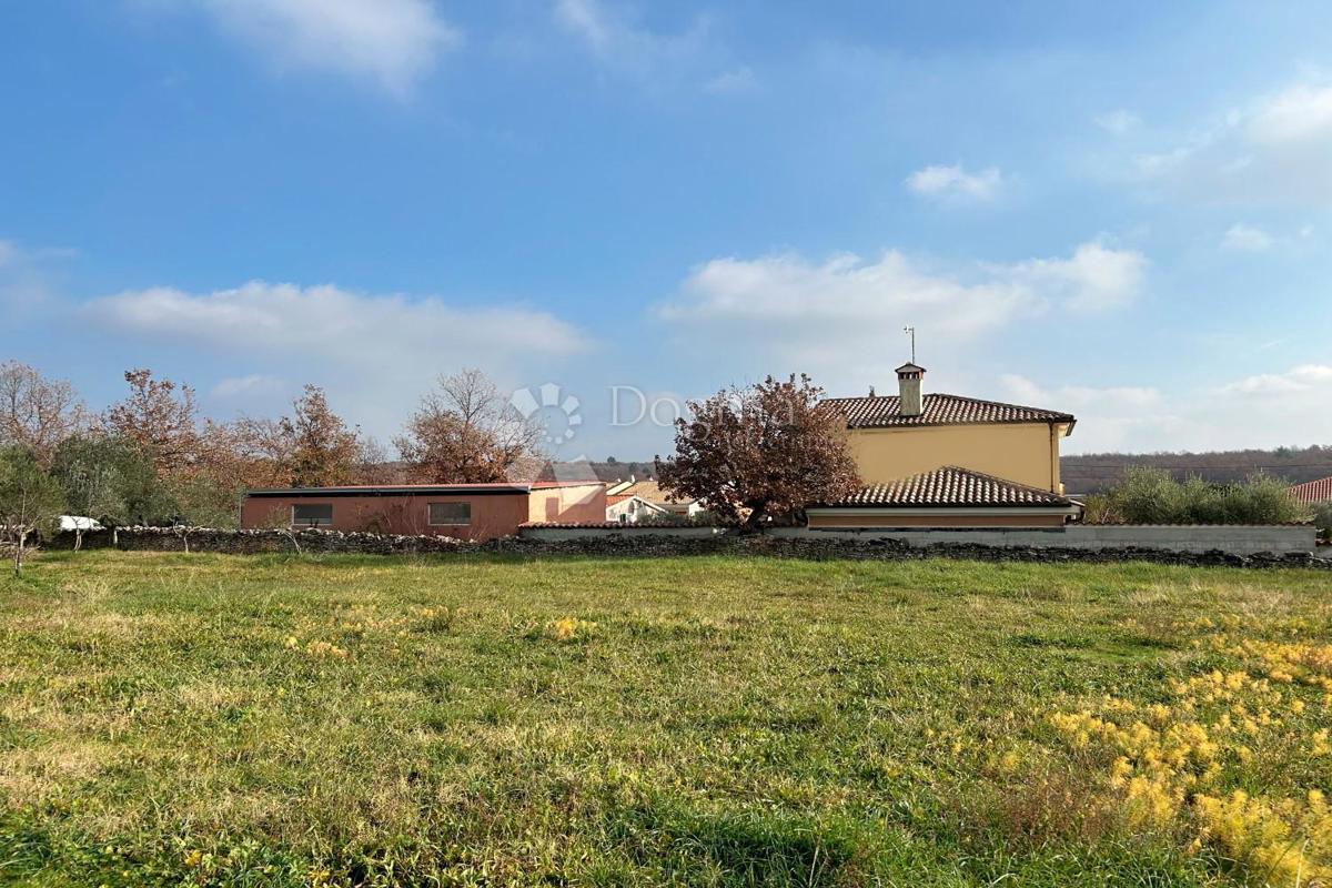 Zazidljivo zemljišče Vodnjan, 939m2