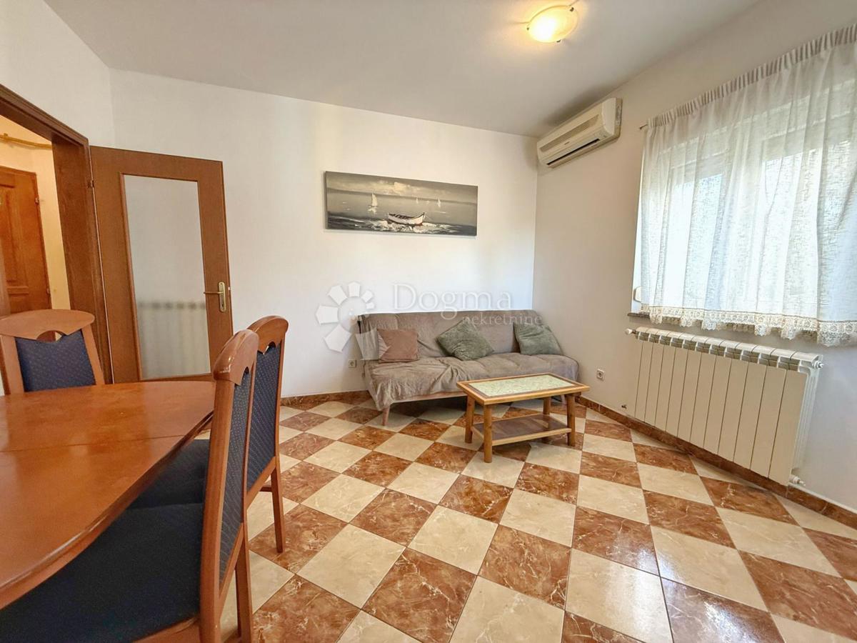 PRILOŽNOST, ENOSOBNO STANOVANJE V ROVINJU - samo v Dogmi